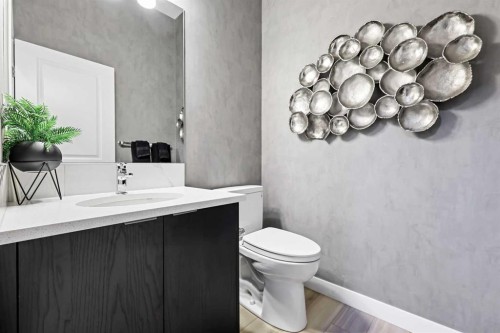 112-595 Mahogany Road Se, Calgary, AB - Indoor Photo Showing Bathroom