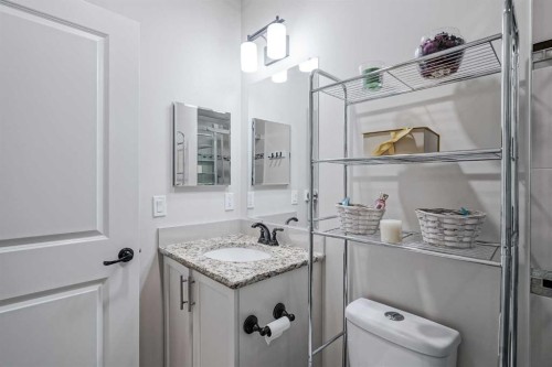 310 Mahogany Manor Se, Calgary, AB - Indoor Photo Showing Bathroom