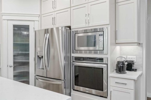 310 Mahogany Manor Se, Calgary, AB - Indoor Photo Showing Kitchen With Stainless Steel Kitchen