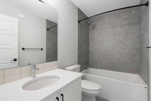 338 Rivercrest Road, Cochrane, AB - Indoor Photo Showing Bathroom