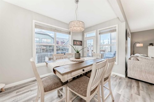 10 Riviera Place, Cochrane, AB - Indoor Photo Showing Dining Room