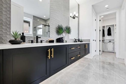 201-130 Marina Cove Se, Calgary, AB - Indoor