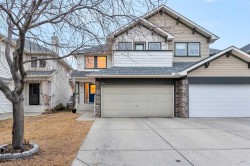 210 Evansmeade Point NW Calgary, AB T3P 1B8