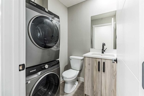 8428 Berkley Road Nw, Calgary, AB - Indoor Photo Showing Laundry Room