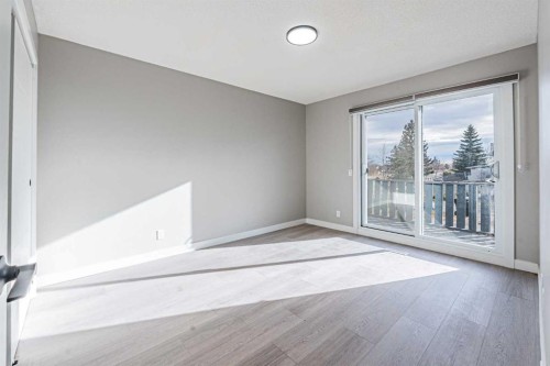 8428 Berkley Road Nw, Calgary, AB - Indoor Photo Showing Other Room