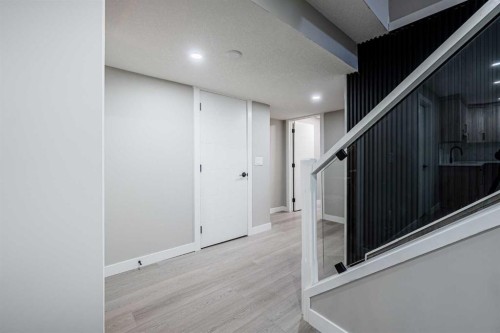 8428 Berkley Road Nw, Calgary, AB - Indoor Photo Showing Other Room