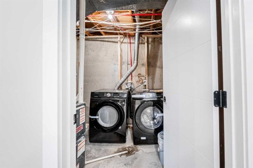 8428 Berkley Road Nw, Calgary, AB - Indoor Photo Showing Laundry Room
