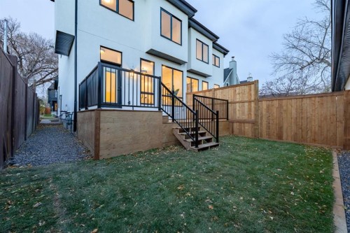 1444 43 Street Sw, Calgary, AB - Outdoor
