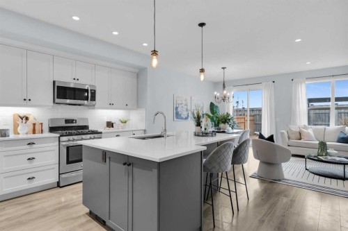 168 Masters Crescent Se, Calgary, AB - Indoor Photo Showing Kitchen With Upgraded Kitchen