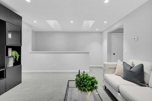 168 Masters Crescent Se, Calgary, AB - Indoor