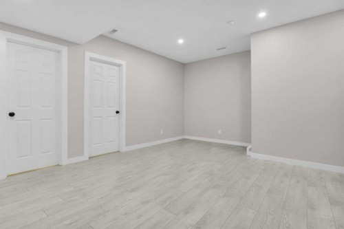 168 Masters Crescent Se, Calgary, AB - Indoor Photo Showing Other Room