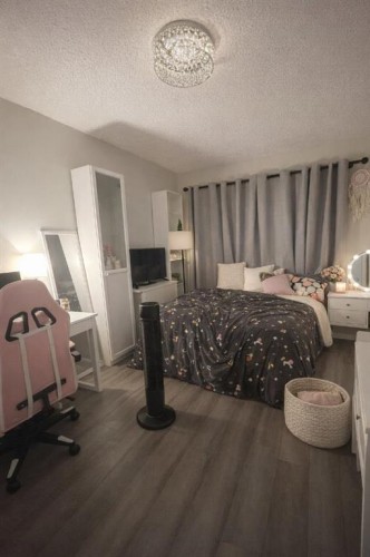 220 Whitewood Place Ne, Calgary, AB - Indoor Photo Showing Bedroom