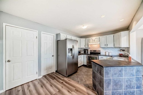 220 Whitewood Place Ne, Calgary, AB - Indoor Photo Showing Kitchen