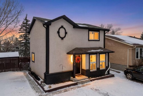 22 Hunters Gate, Okotoks, AB - Outdoor With Exterior