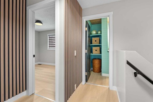 22 Hunters Gate, Okotoks, AB - Indoor Photo Showing Other Room