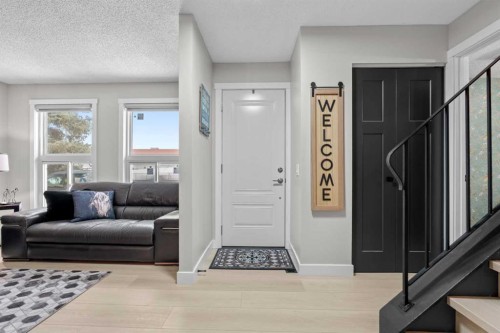 22 Hunters Gate, Okotoks, AB - Indoor