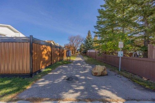 220 Sunset Place, Okotoks, AB - Outdoor