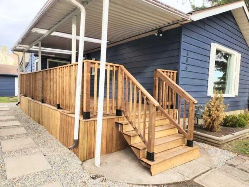 406 8 Avenue Se, High River, AB - Outdoor With Exterior