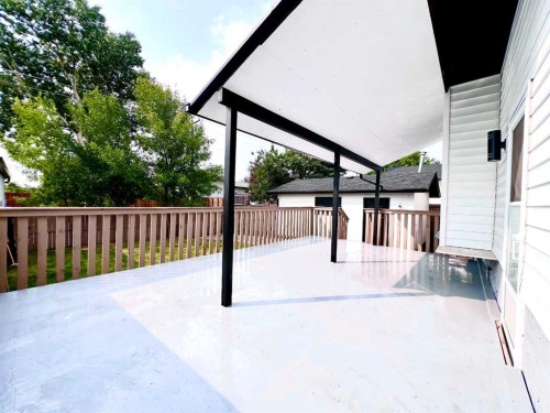 131 Whiteview Close Ne, Calgary, AB - Outdoor