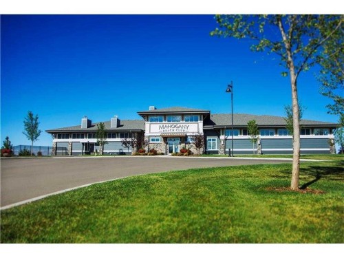 198 Masters Avenue Se, Calgary, AB - Outdoor