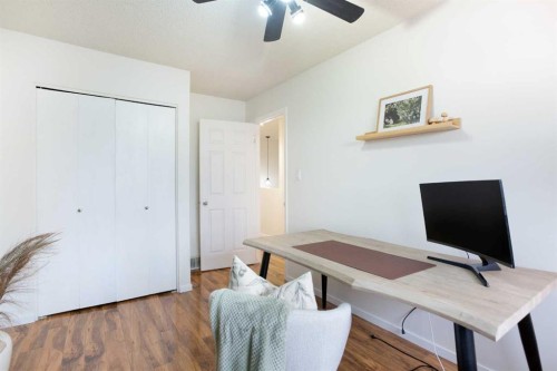 54-10030 Oakmoor Way Sw, Calgary, AB - Indoor