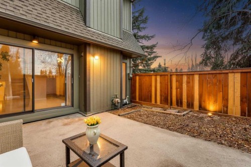 54-10030 Oakmoor Way Sw, Calgary, AB - Outdoor With Exterior