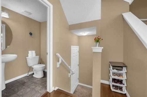 206 Cityscape Lane Ne, Calgary, AB - Indoor Photo Showing Bathroom