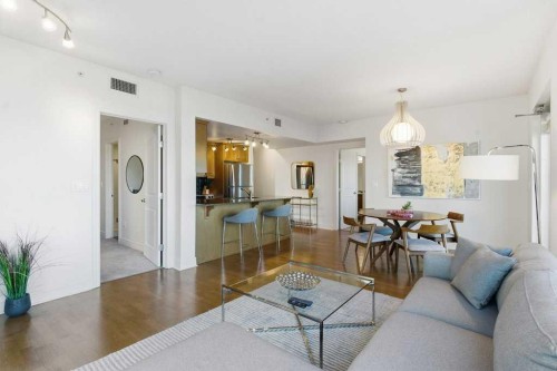 804-910 5 Avenue Sw, Calgary, AB - Indoor Photo Showing Living Room