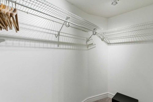 804-910 5 Avenue Sw, Calgary, AB - Indoor With Storage