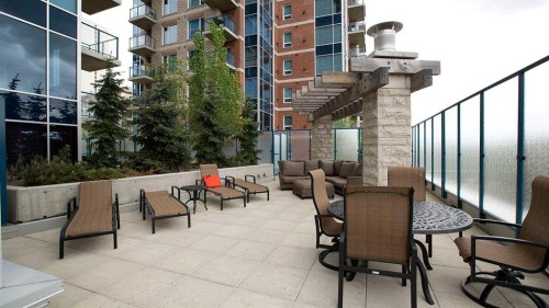 804-910 5 Avenue Sw, Calgary, AB - Outdoor With Exterior