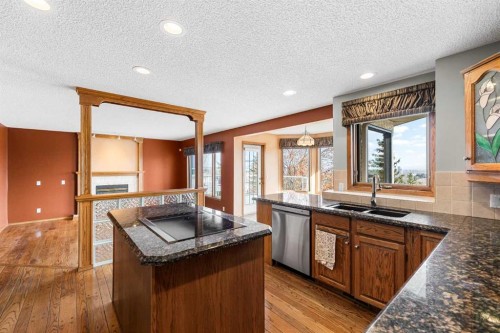 201 Signature Way Sw, Calgary, AB - Indoor Photo Showing Kitchen With Double Sink