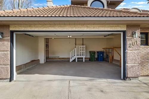 201 Signature Way Sw, Calgary, AB - Outdoor With Exterior