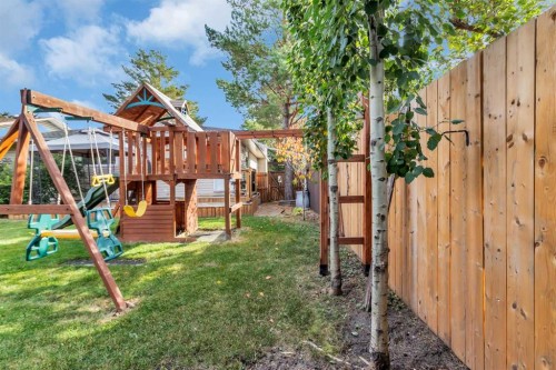 968 Bracewood Rise Sw, Calgary, AB - Outdoor