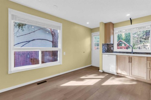 968 Bracewood Rise Sw, Calgary, AB - Indoor Photo Showing Other Room