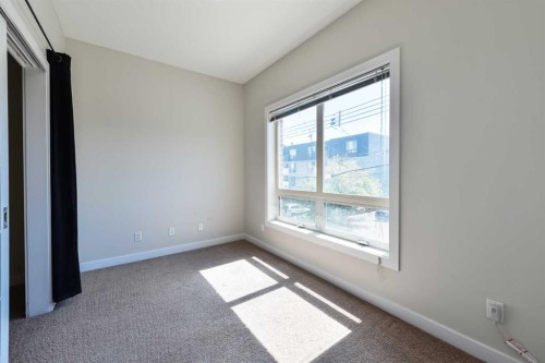 207-1108 15 Street Sw, Calgary, AB - Indoor Photo Showing Other Room