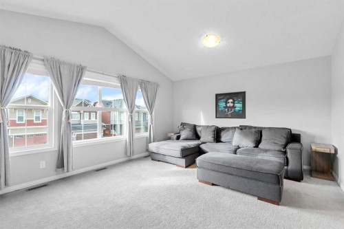 68 Morgan Street, Cochrane, AB - Indoor Photo Showing Living Room