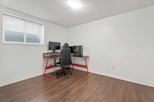 139 Auburn Bay Heights Se, Calgary, AB - Indoor Photo Showing Office