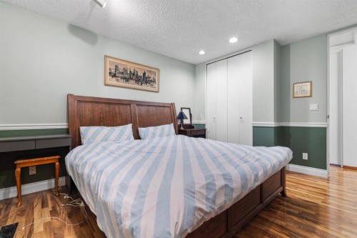 4604 Marwood Way Ne, Calgary, AB - Indoor Photo Showing Bedroom