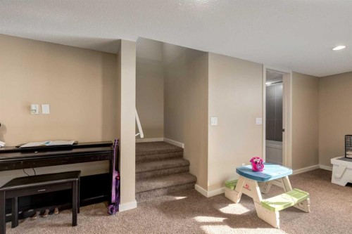 152 New Brighton Grove Se, Calgary, AB - Indoor Photo Showing Other Room