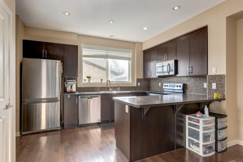 152 New Brighton Grove Se, Calgary, AB - Indoor Photo Showing Kitchen