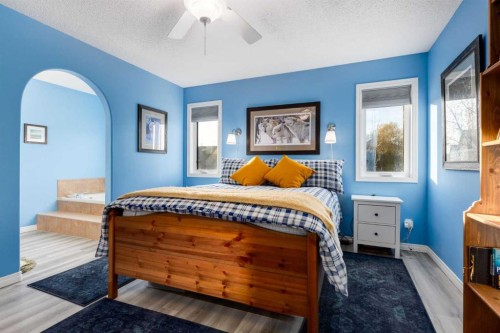 138 West Creek Springs, Chestermere, AB - Indoor Photo Showing Bedroom