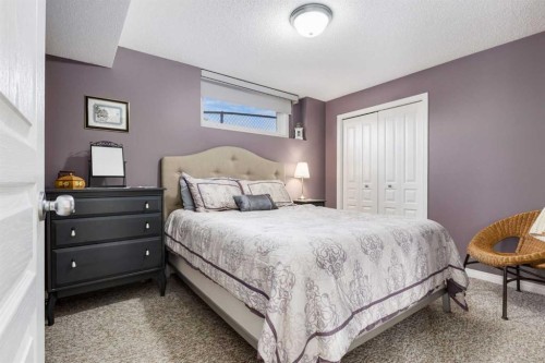 138 West Creek Springs, Chestermere, AB - Indoor Photo Showing Bedroom
