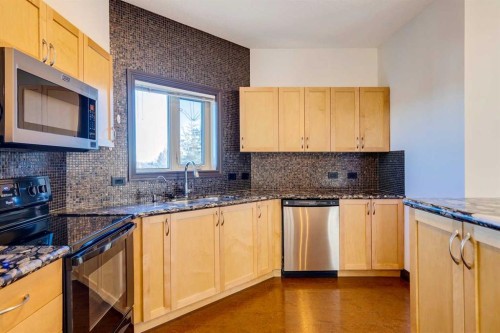 403-3810 43 Street Sw, Calgary, AB - Indoor Photo Showing Kitchen