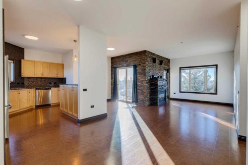 403-3810 43 Street Sw, Calgary, AB - Indoor Photo Showing Other Room