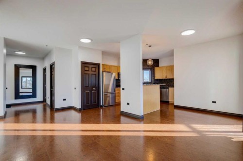 403-3810 43 Street Sw, Calgary, AB - Indoor