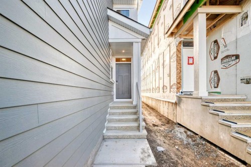 111 Mercado Crescent Se, Calgary, AB - Outdoor