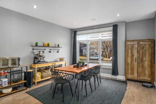 4528 17 Avenue Nw, Calgary, AB - Indoor