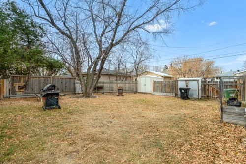 7417 24 Street Se, Calgary, AB - Outdoor