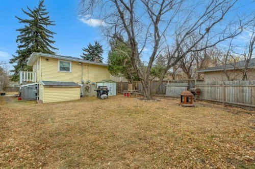 7417 24 Street Se, Calgary, AB - Outdoor