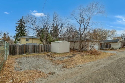 7417 24 Street Se, Calgary, AB - Outdoor